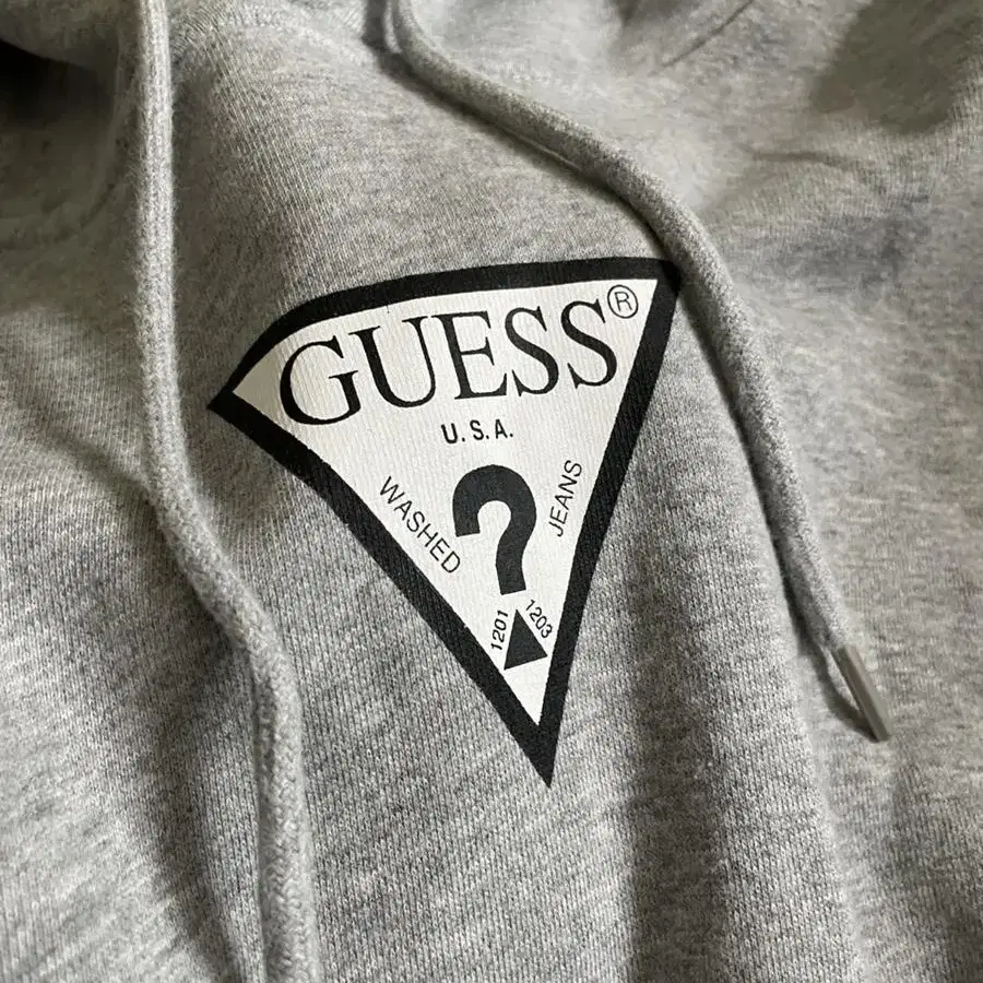 게스 guess 하이틴 오버핏 후드티