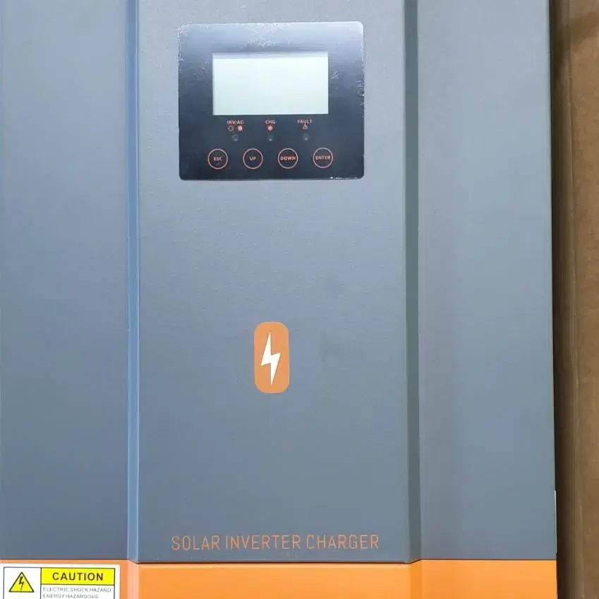 하이브리트 인버터 1.6kw 12v 133A(관세납부완료,신품)