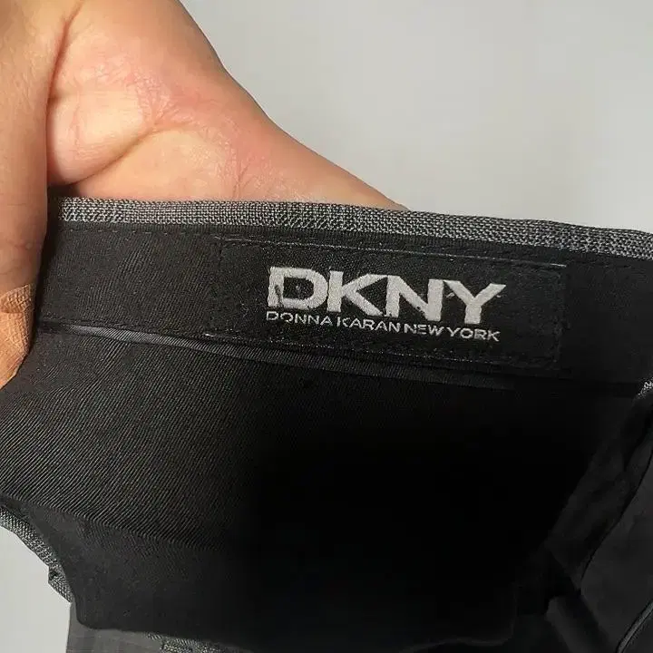 5081번 DKNY [봄] 남자 슬랙스 기지 바지 31 인치