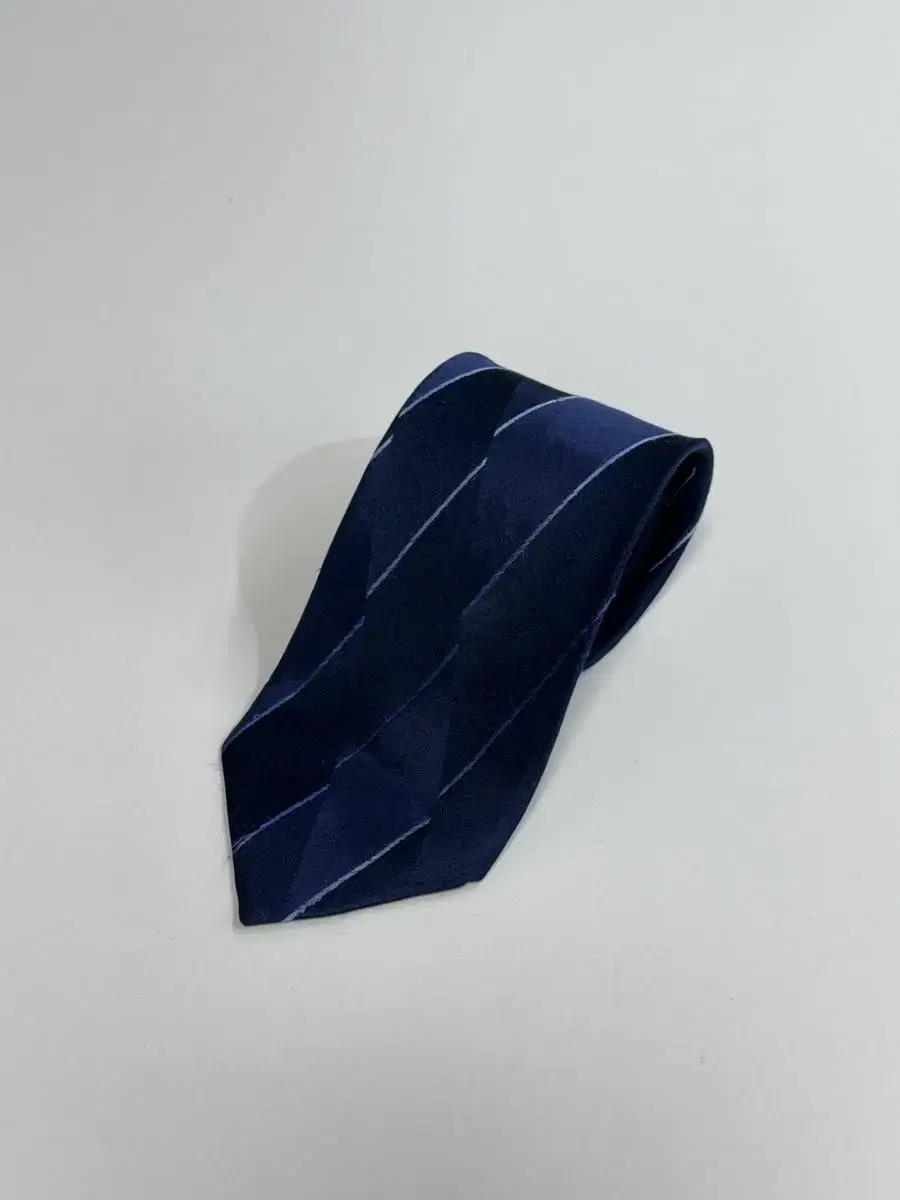 DKNY Silk Tie 8.2cm