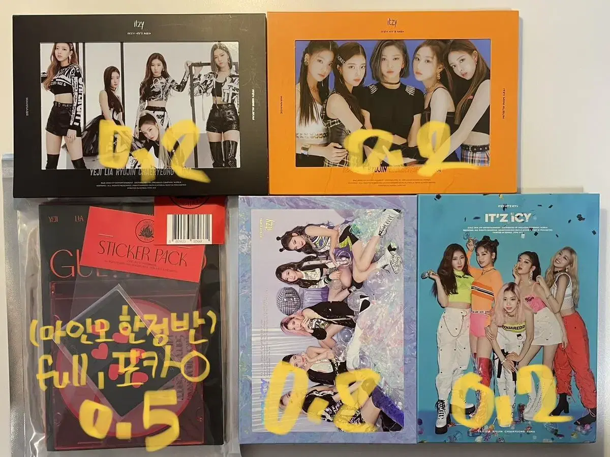 Itzy unsealed album, limited album wts