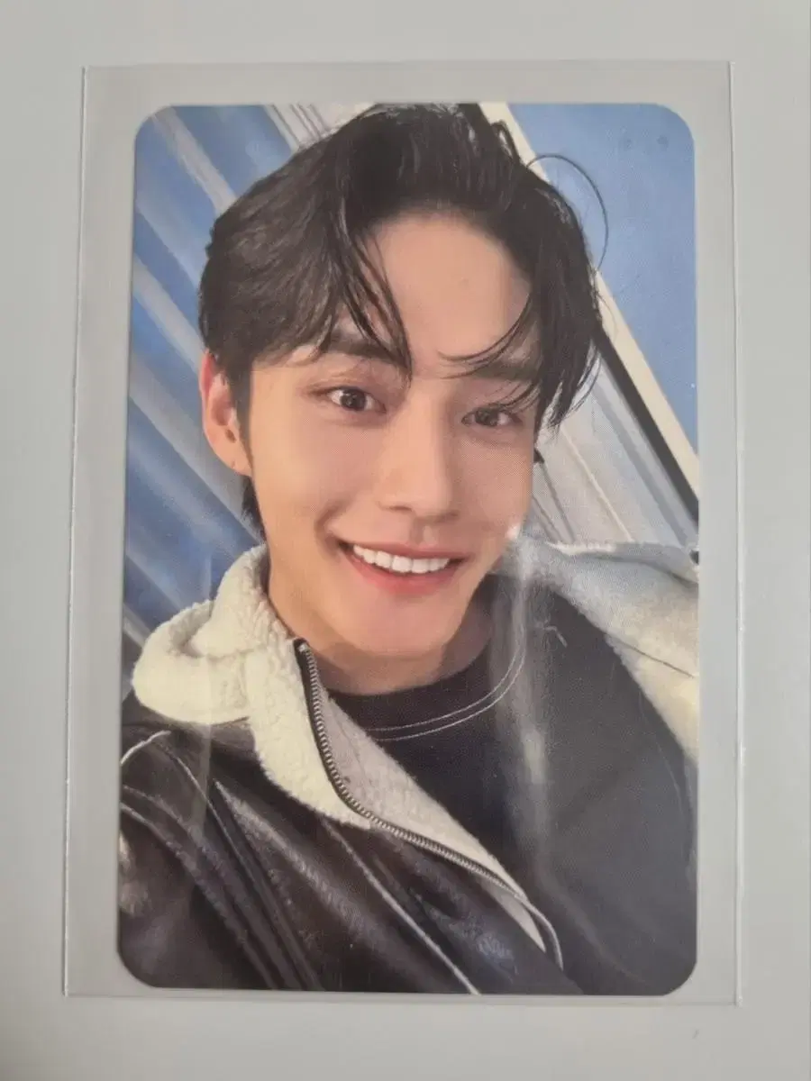 Zerobaseone kim jiwoong romanticcrown photocard