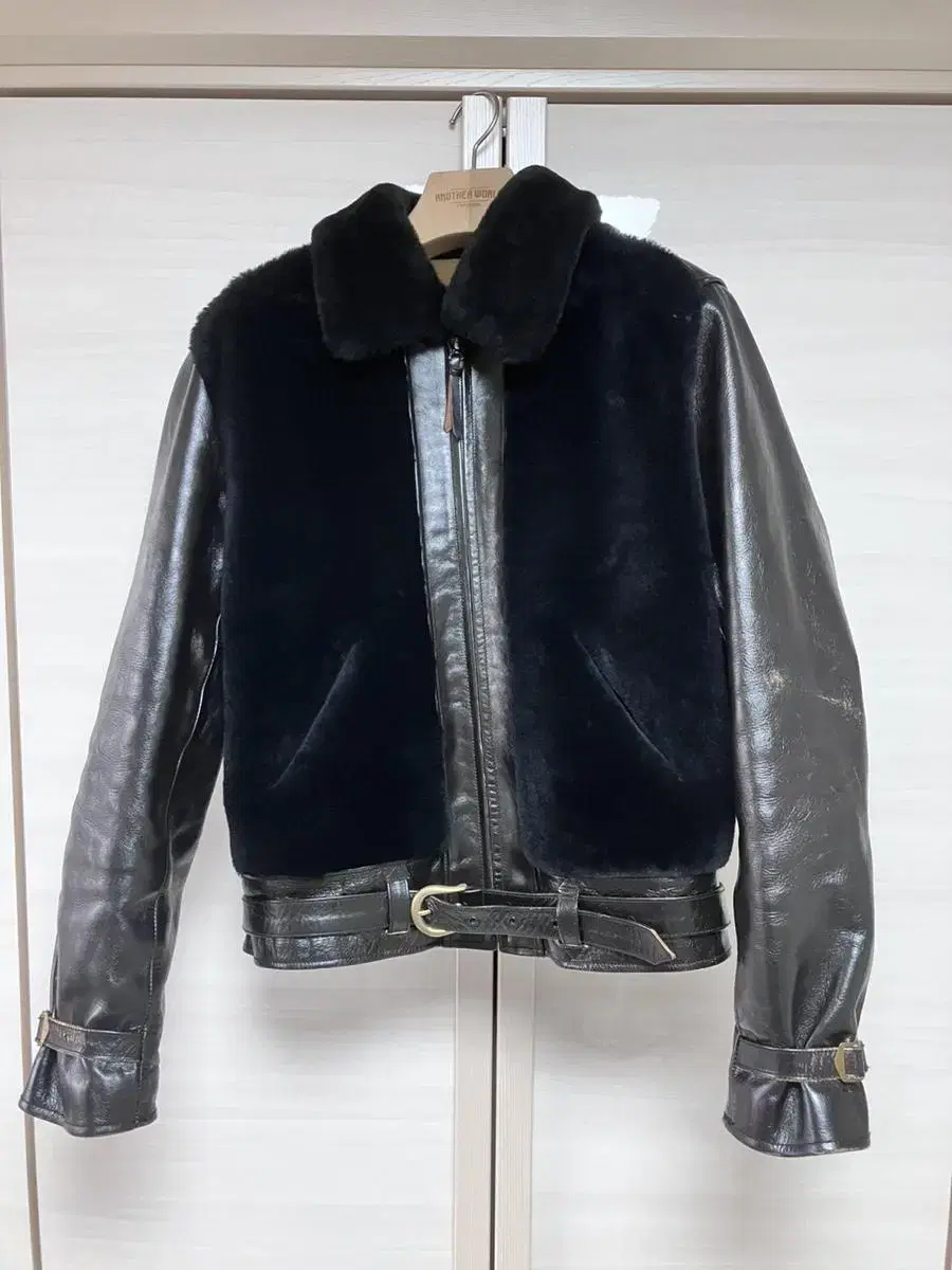 Another World Grizzly Jacket Size 38 (Masterfilm)