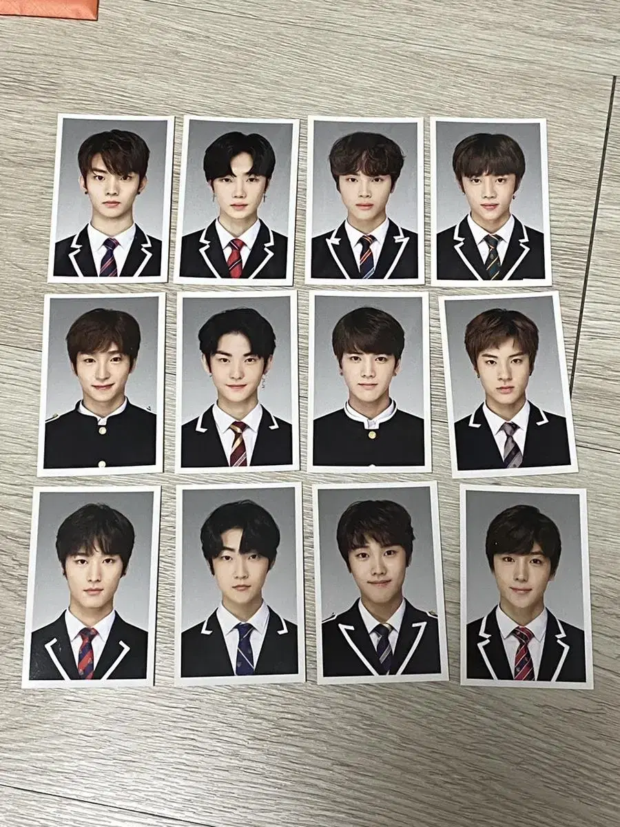 The Boyz SchoolLux photocard bulk Sells