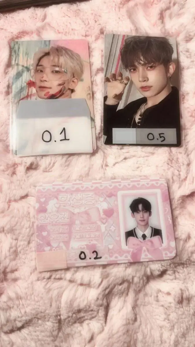 seventeen,enhypen photocard and wts student ID