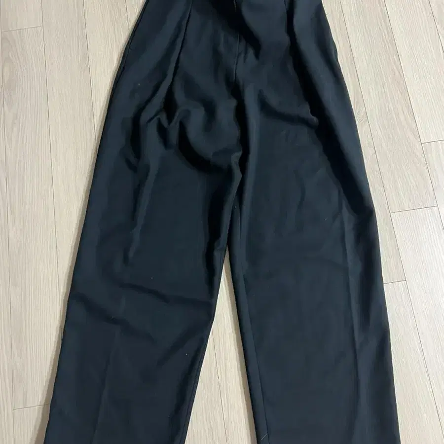 새상품 에디션비 edition.B marlene trousers 차정원