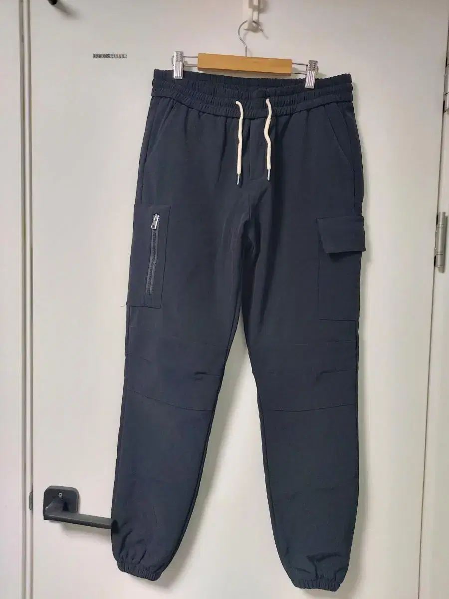 Men's ridged joggers Almost New