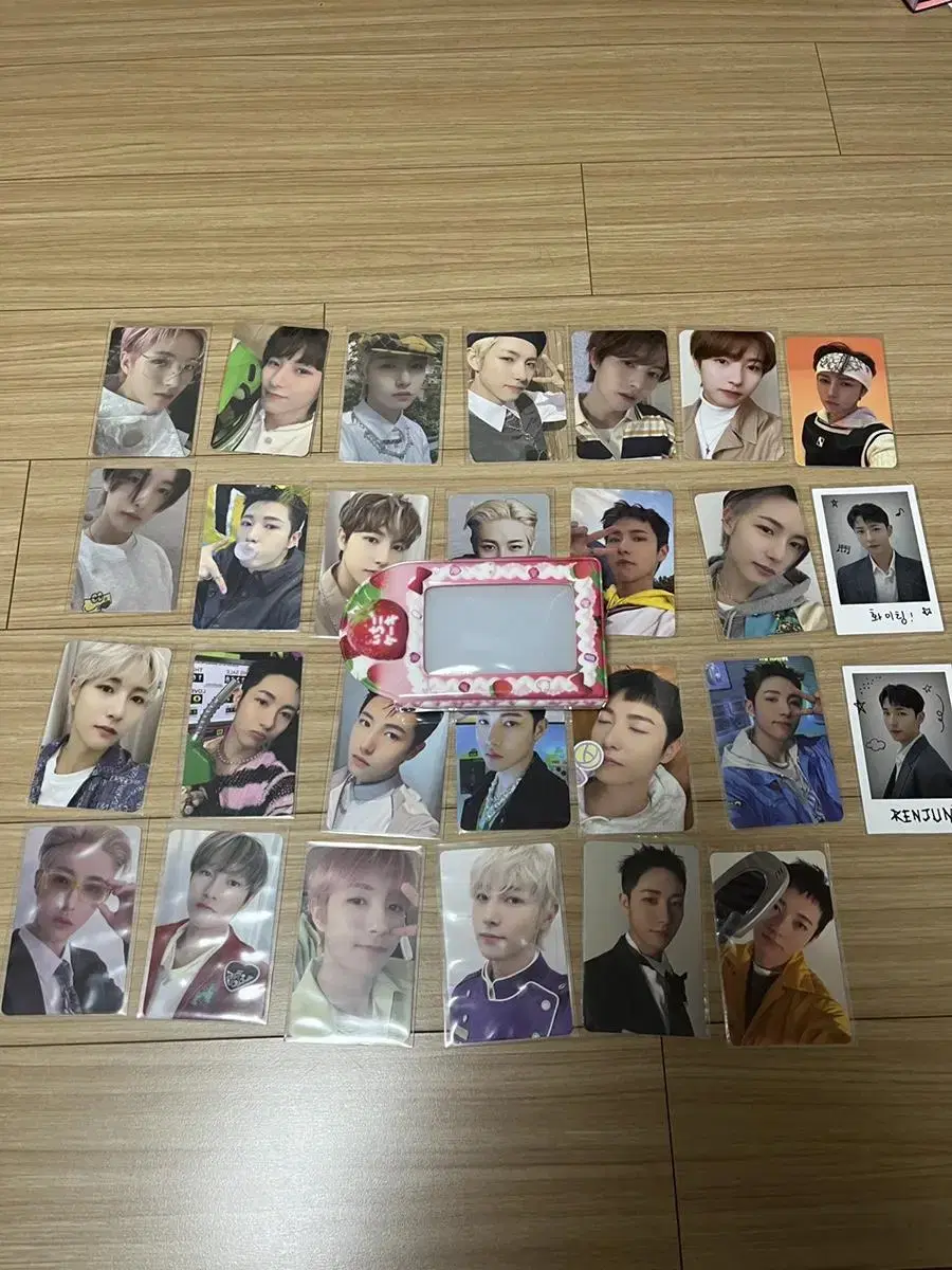 Bulk)엔시티 nct renjun photocard sell 토끼지킴이 홀더북