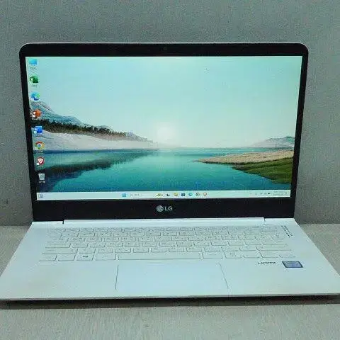 LG gram 14Z960  i5-6 학습 사무 웹서핑 유튜브 동영상