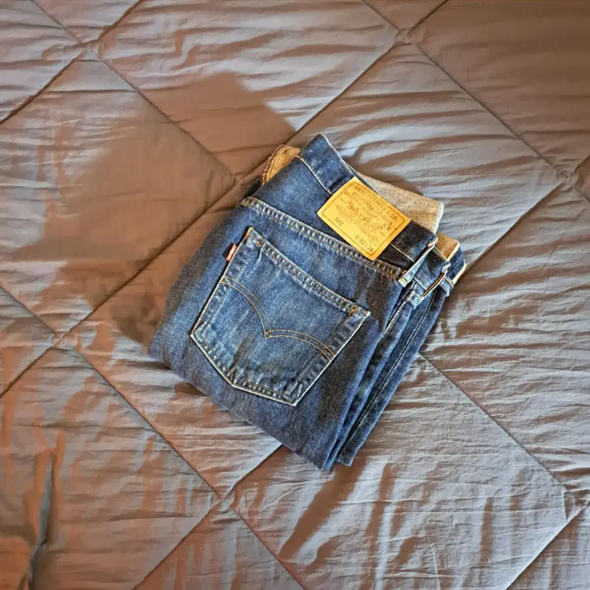 Levi's UNIQUE FADING 빅 E  셀비지 502 Jeans