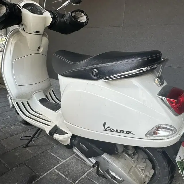 베스파 125cc 21년형