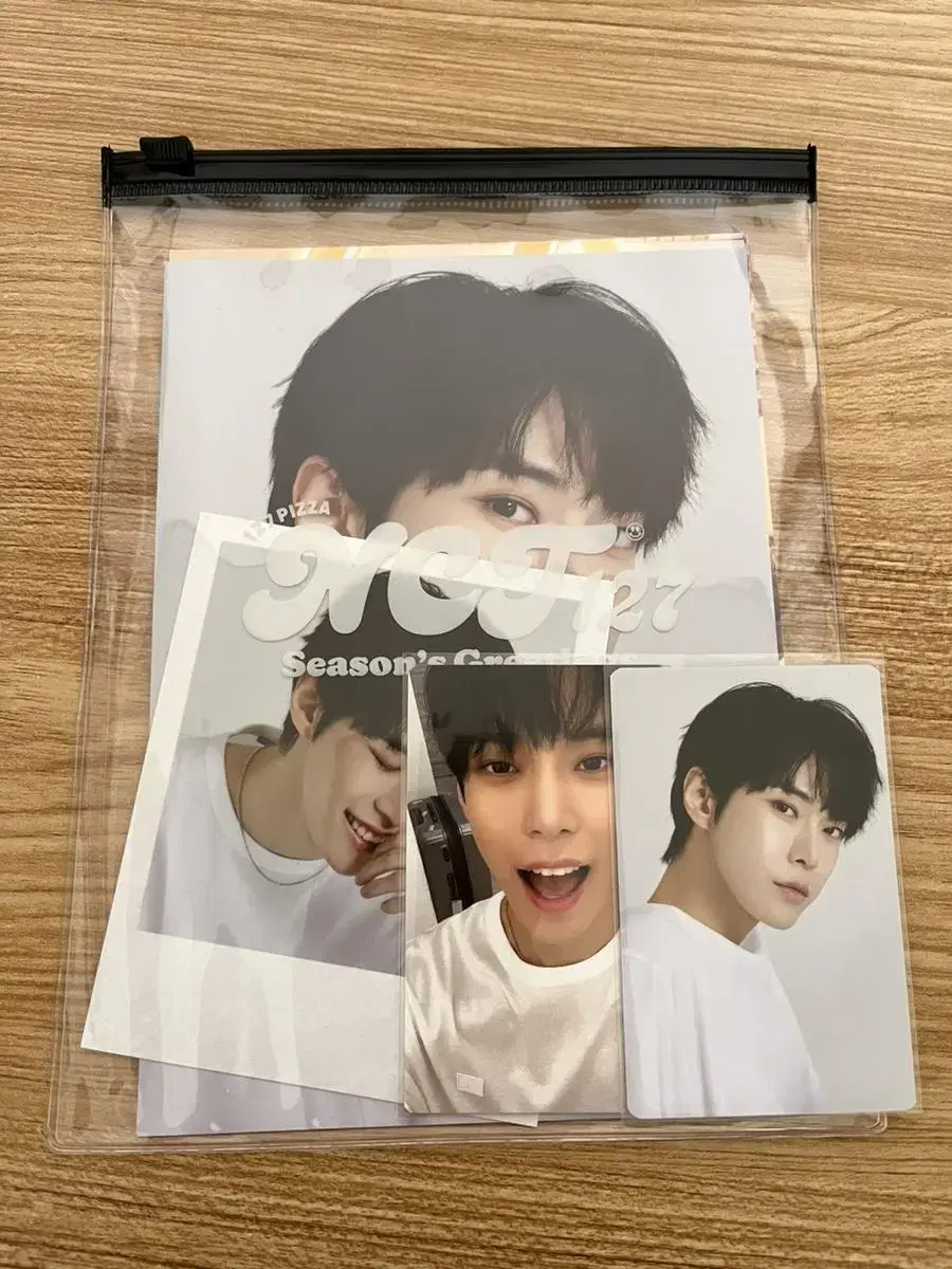 NCT doyoung Season's Greetings SigPhotoPack 2022