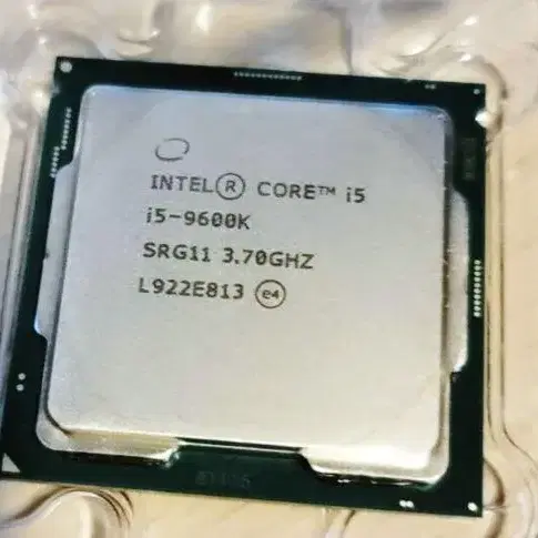 인텔 Core i5-9600K 커피레이크-R  뚜따 (1151v2소켓)