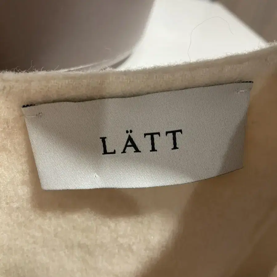 Latt by t 래트바이티 니트조끼