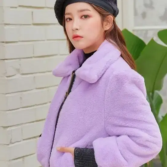 제로스트릿 Fur Zipper Point Jumper