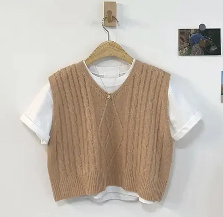 Knit vest