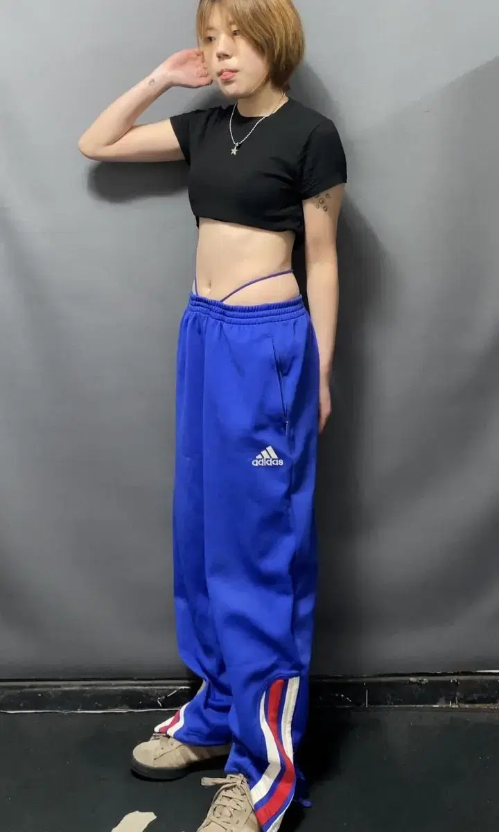 80s Adidas bloo cut-off track pants L