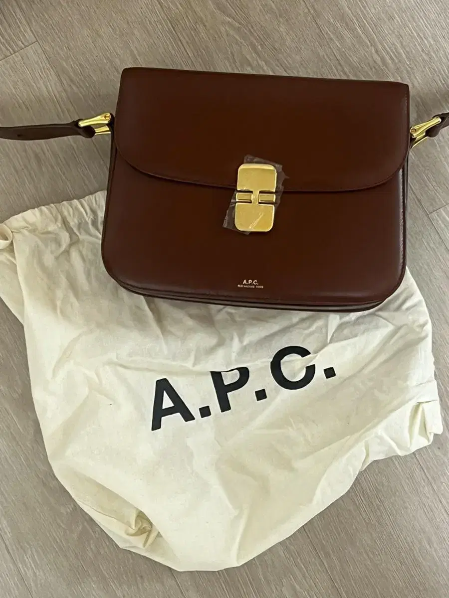 A.P.C 아페쎄 그레이스 백