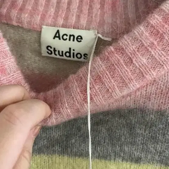 Acne Studio 아크네스튜디오 스웨터 미착용 55>세일