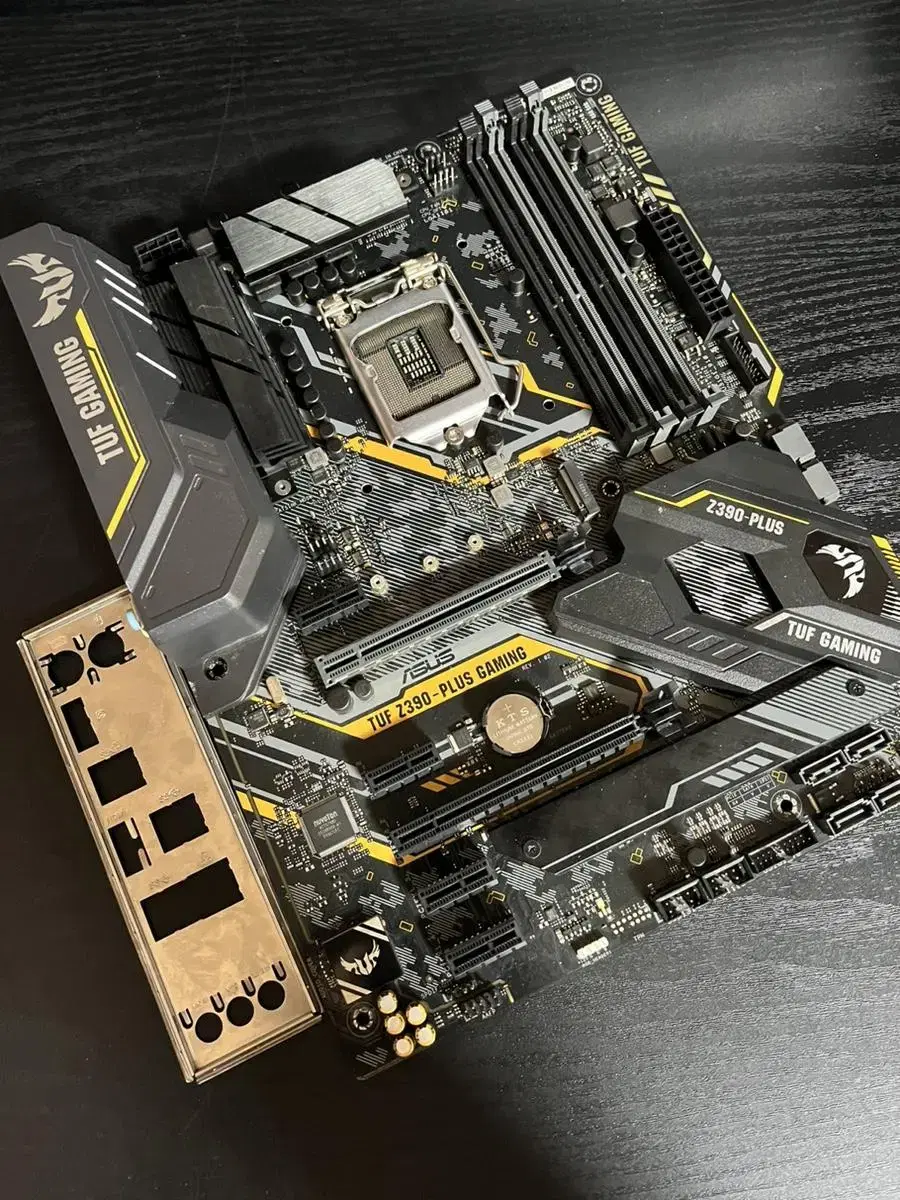 Asus Z390 Tuf Gaming 판매합니다.