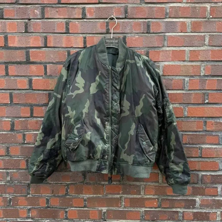 Military Vintage 카모 범버