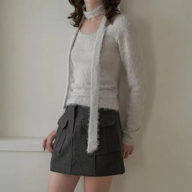 아우로(auro)FLUFFY MUFFLER TOP [ ASH GRAY ]