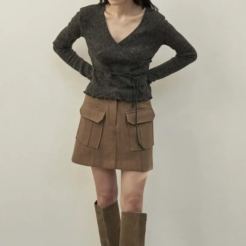 아우로 POCKET POINT SKIRT [ BROWN ]