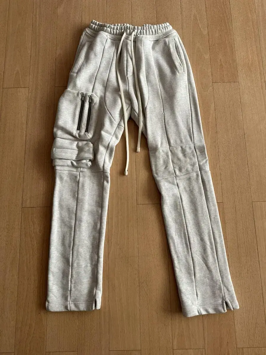 [S] Far archive 20Cloud sweatpants