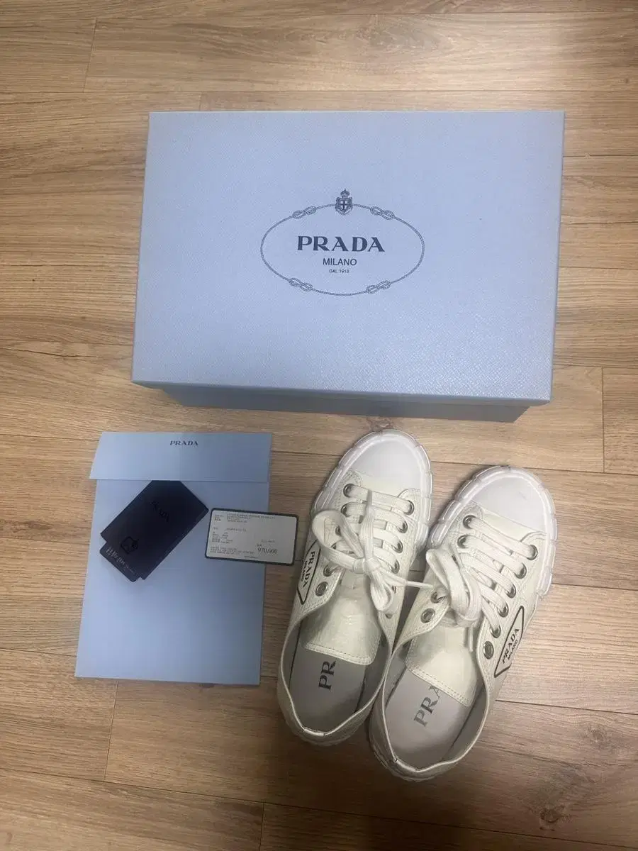 Prada sneakers size 37