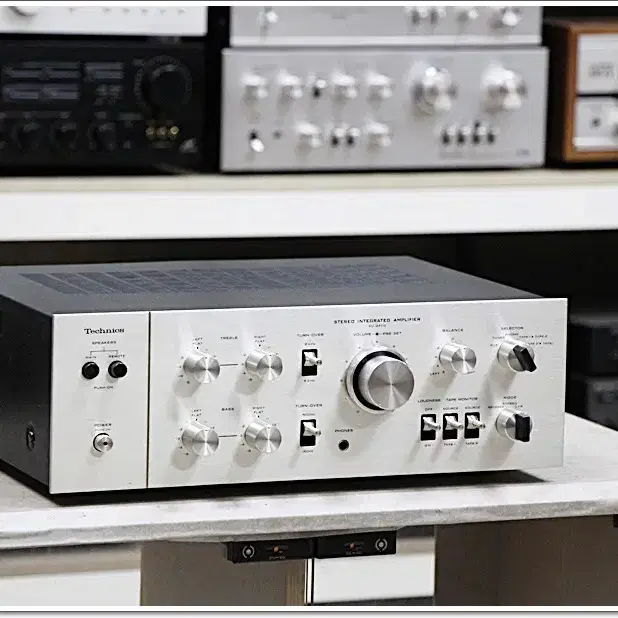 테크닉스(TECHNICS) 민트급 고급형 인티앰프 모델 SU-3400