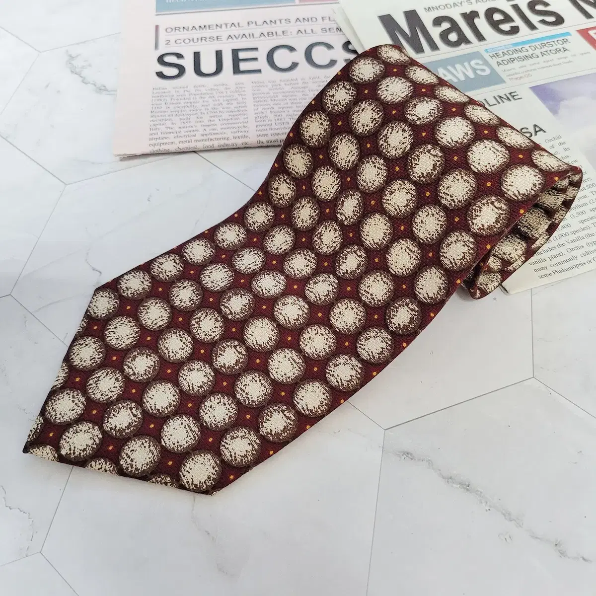 Dior Genuine Luxury Necktie 9.3cm A+ Grade B745