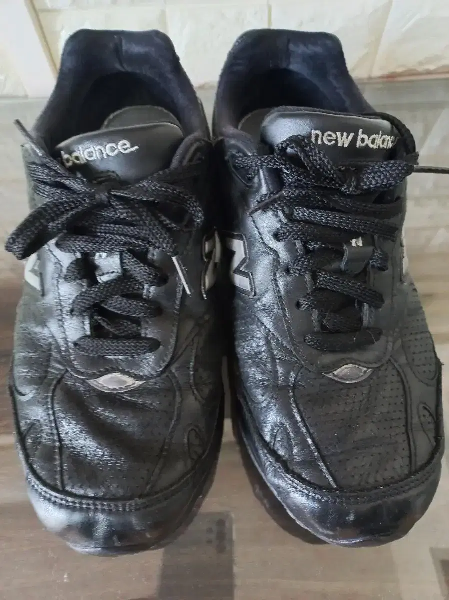 New Balance Leather Shoes and Trekking Shoes (255)