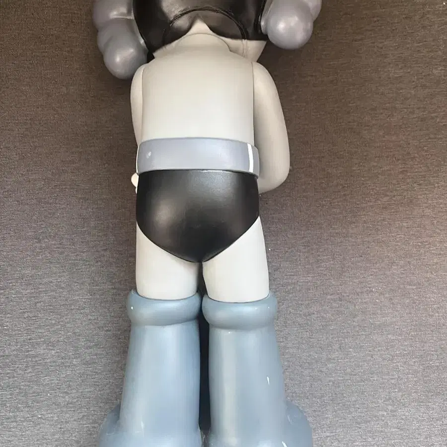 카우스 아톰 kaws astro boy 2012