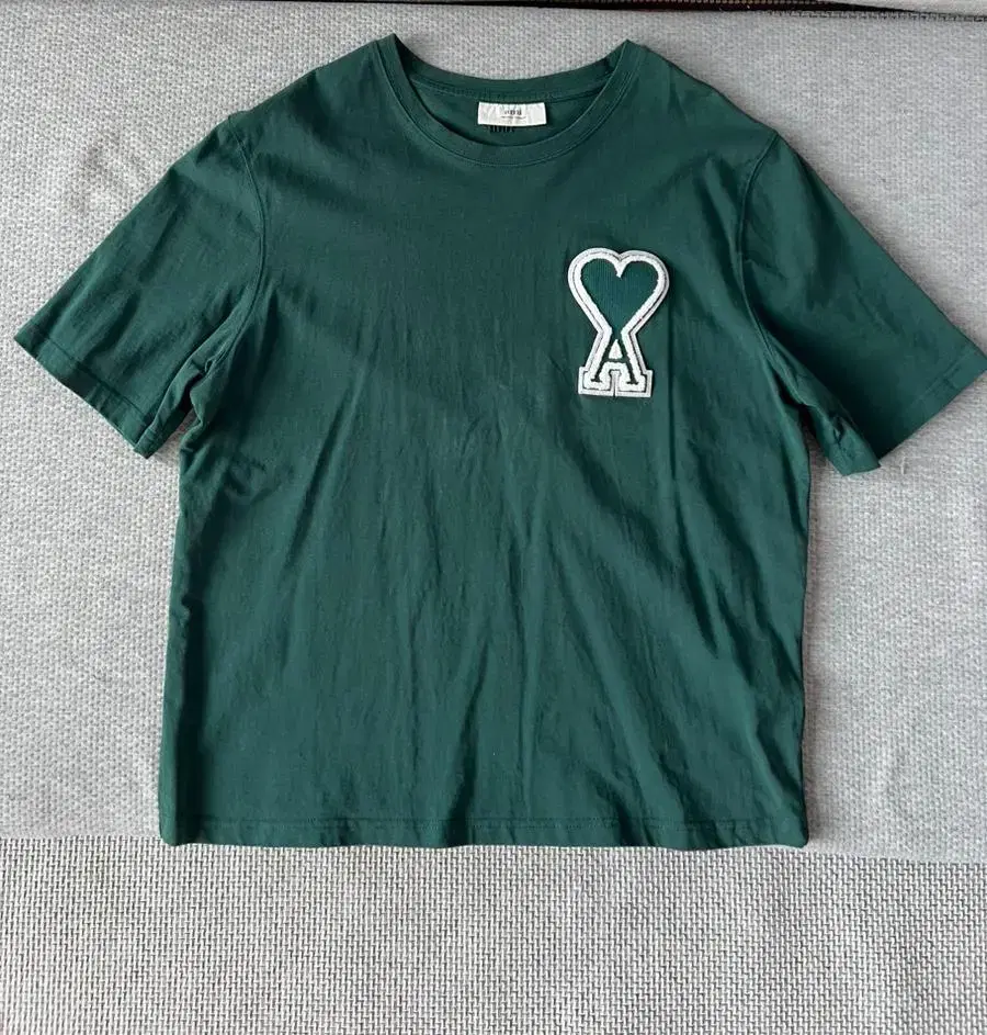 ami big logo short sleeve tee green ami t-shirt green t-shirt