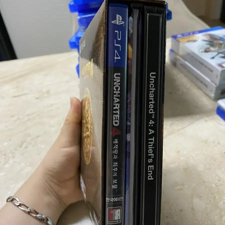 ps4  언처티드4 스페셜에디션 해적왕과 최후의 보물/한정판