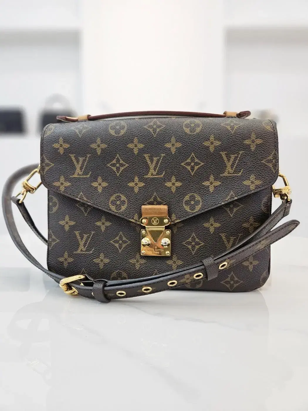 [Luxall Ulsan Branch] Louis Vuitton Monogram Pochette Mettis Shoulder Bag