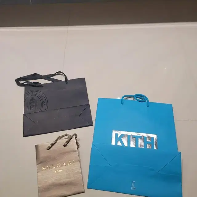 불가리 Kith 키스 페라로 밀라노 쇼핑백