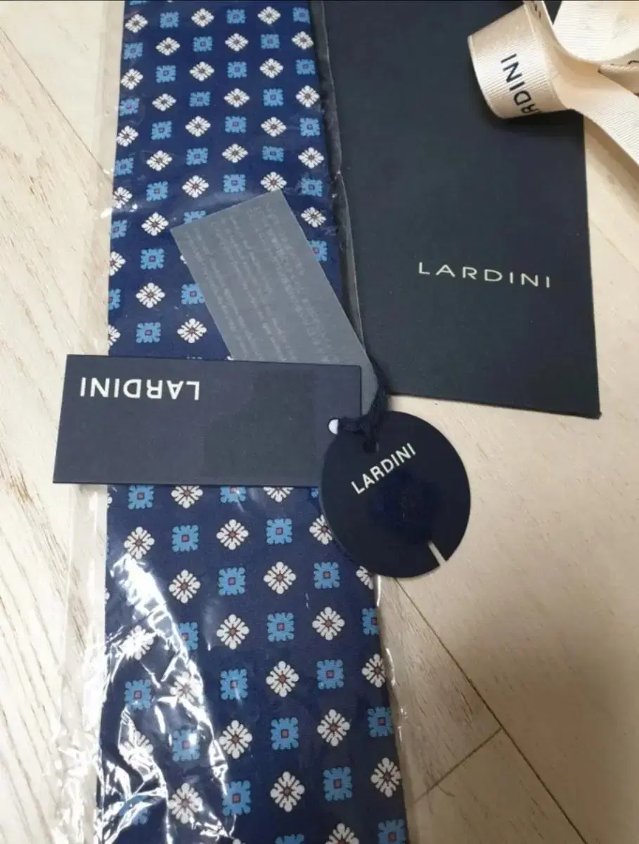 LARDINI 넥타이(이태리)새거