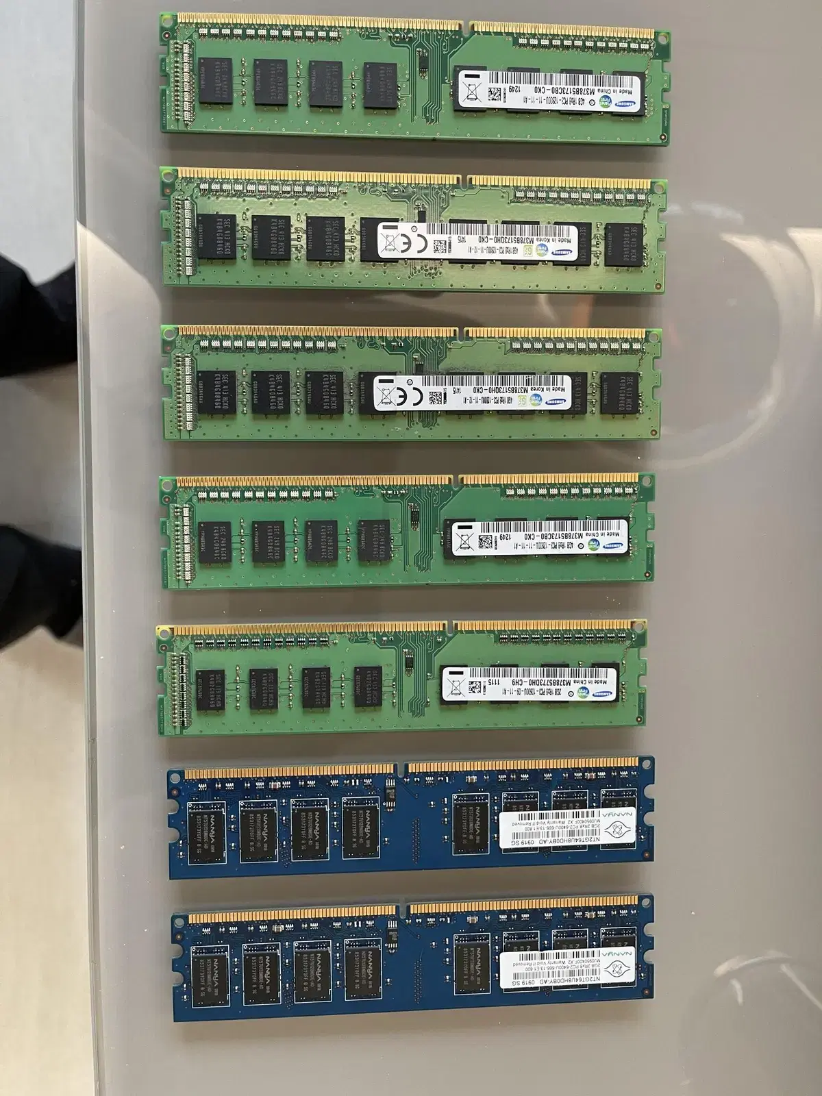 삼성 DDR3 4G 4개 DDR3 2G 1개 난야 DDR2 2G 2개