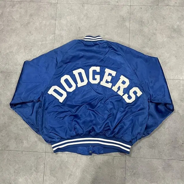 90s Chalkline LA Dodgers 바시티 (105)