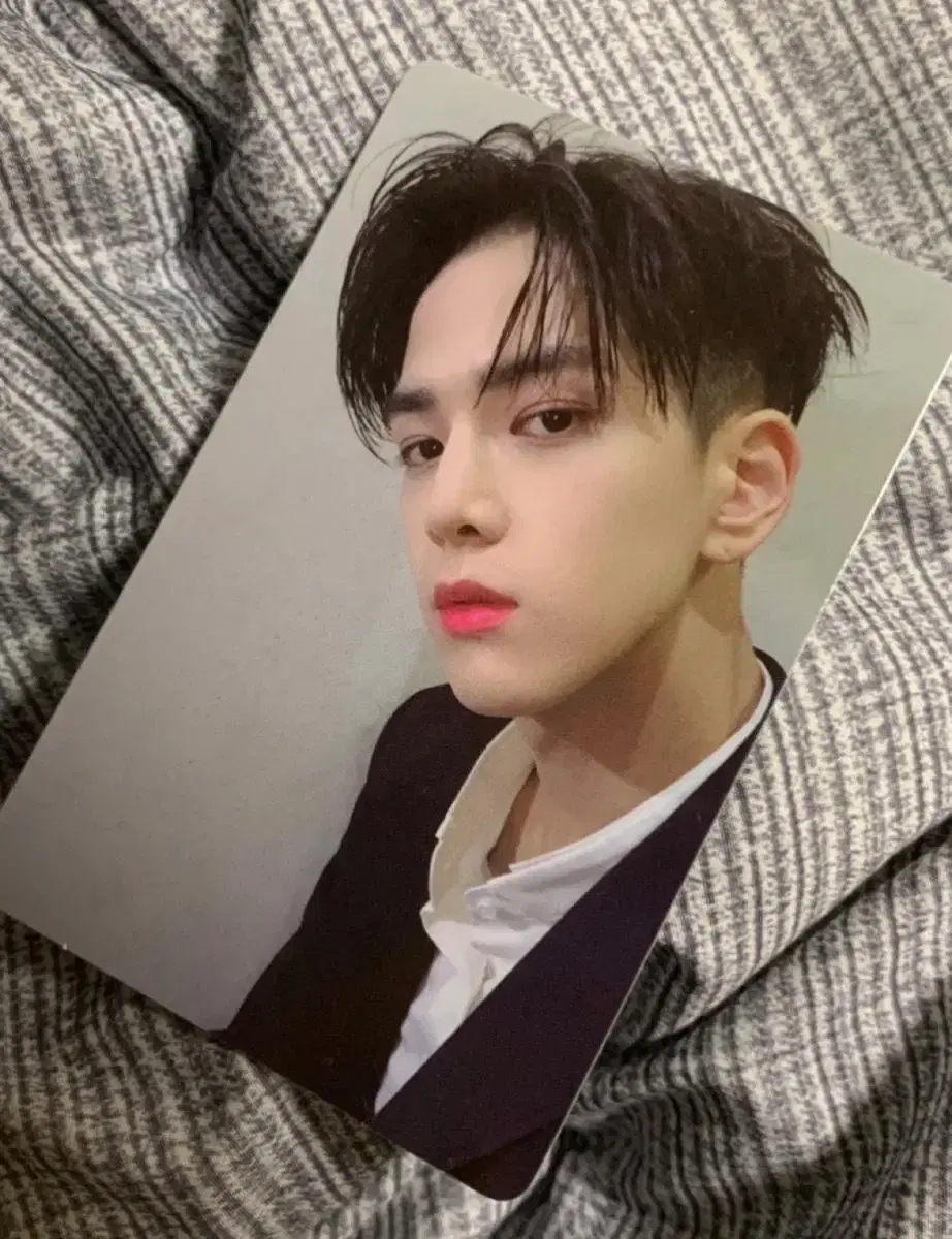 The Boyz younghoon DDD photocard, album