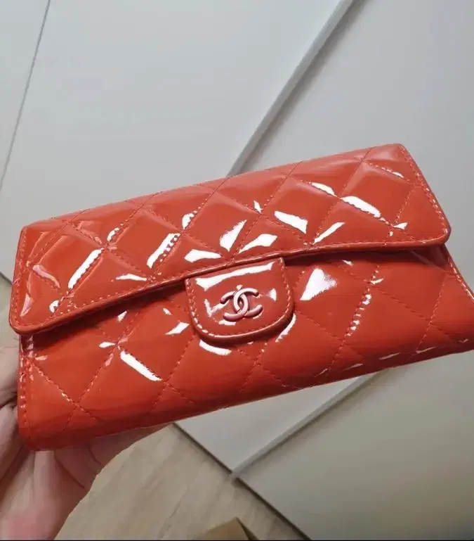 Chanel Fei Classic Flap Long Wallet in Scarlet