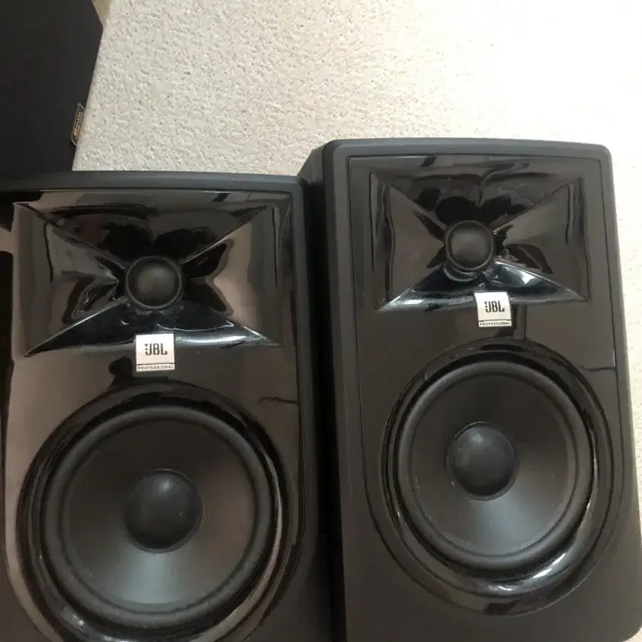 (최종인하) jbl 305p mk2 2통 , 원목 스탠드