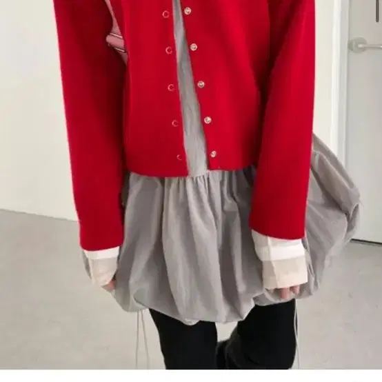 어나더랭귀지 snap cardigan red