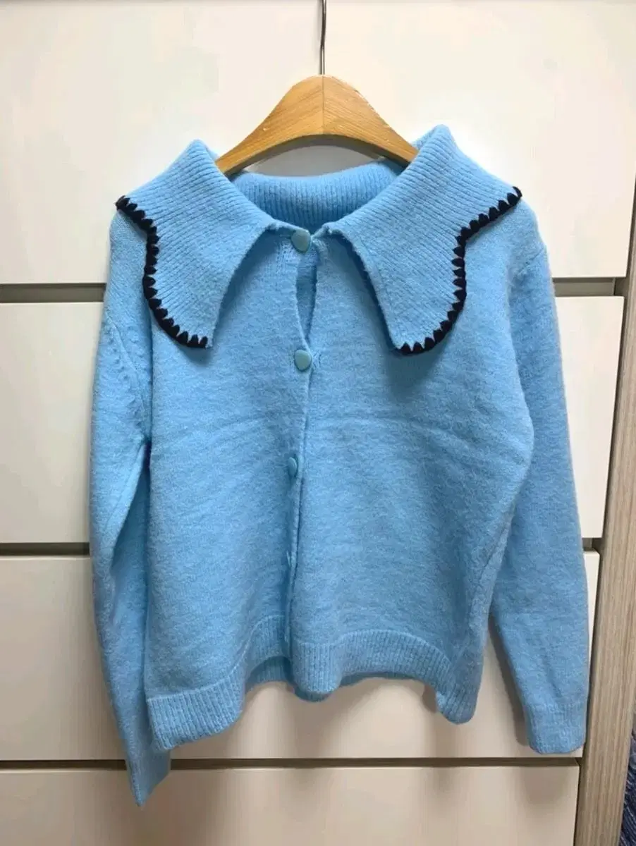 Big Kara Cardigan Sky Blue