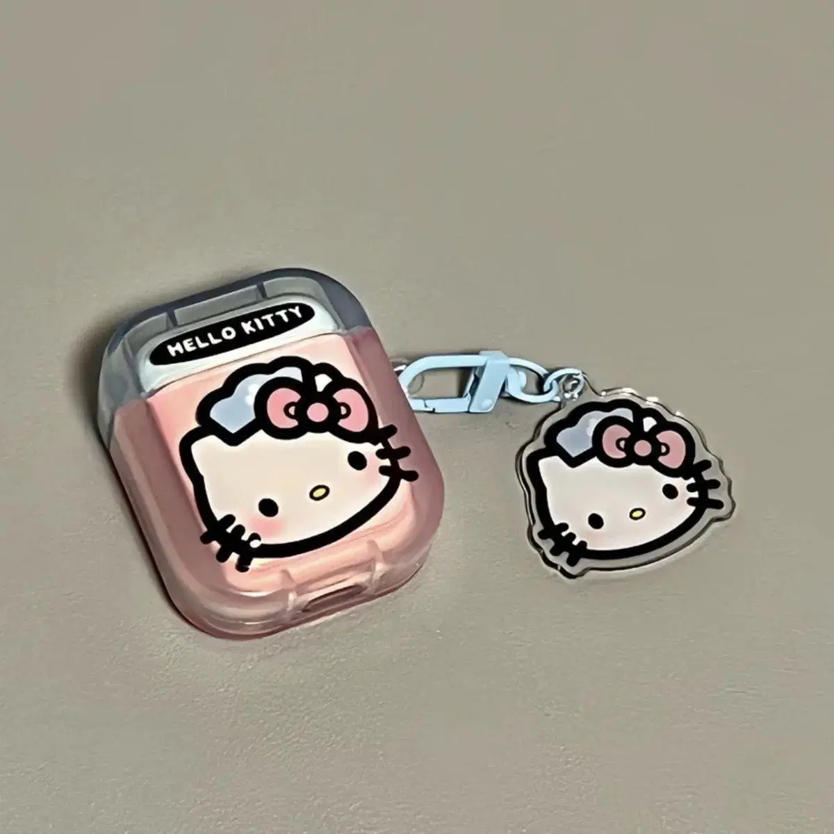 5 items|AirPod Case with Kitty keyring Hello Kitty AirPods Pro