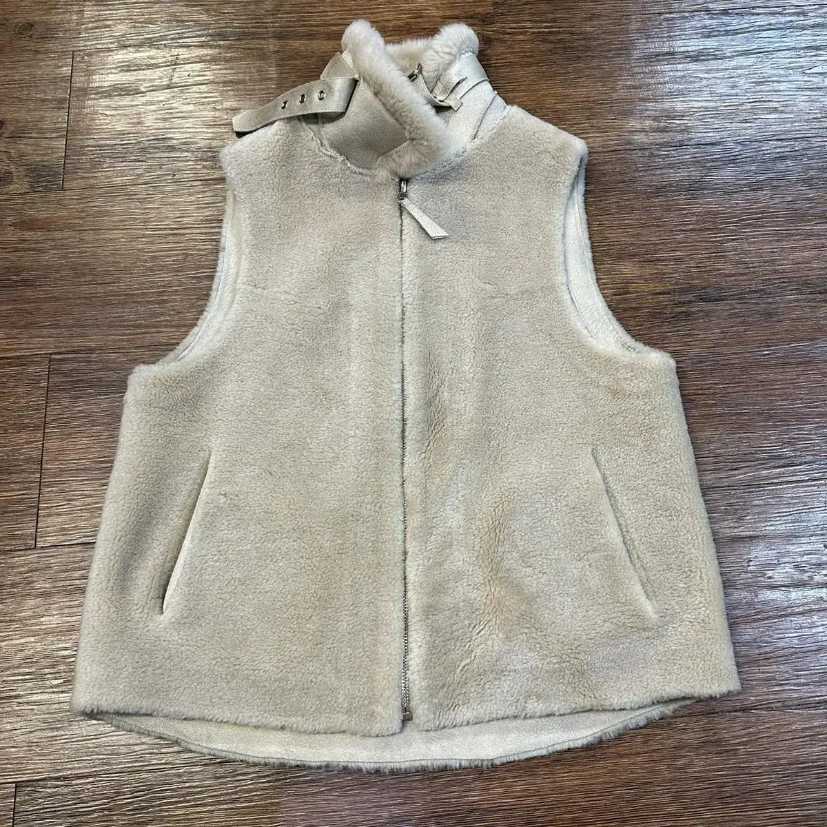 Size 55) Vest in 100% Georges Leche wool