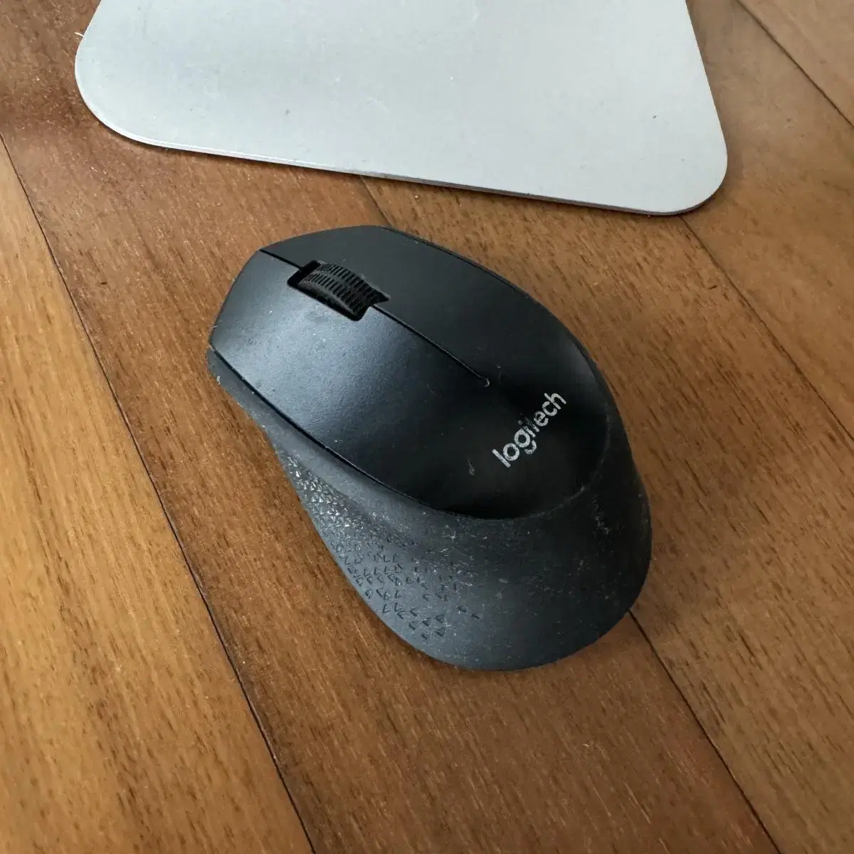 M331 Logitech Silent Wireless Mouse