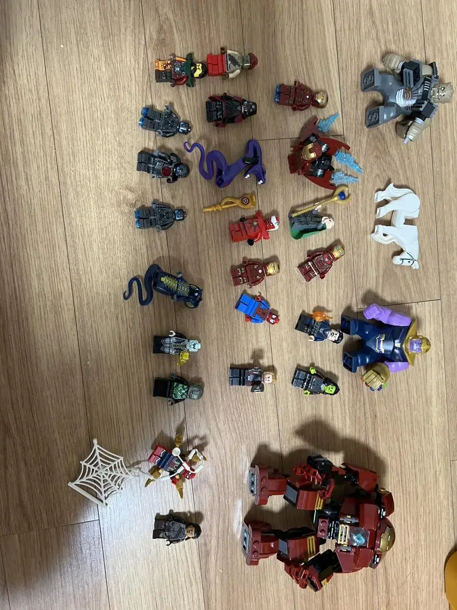 LEGO Star Wars,Ninjago,Marvel Figures