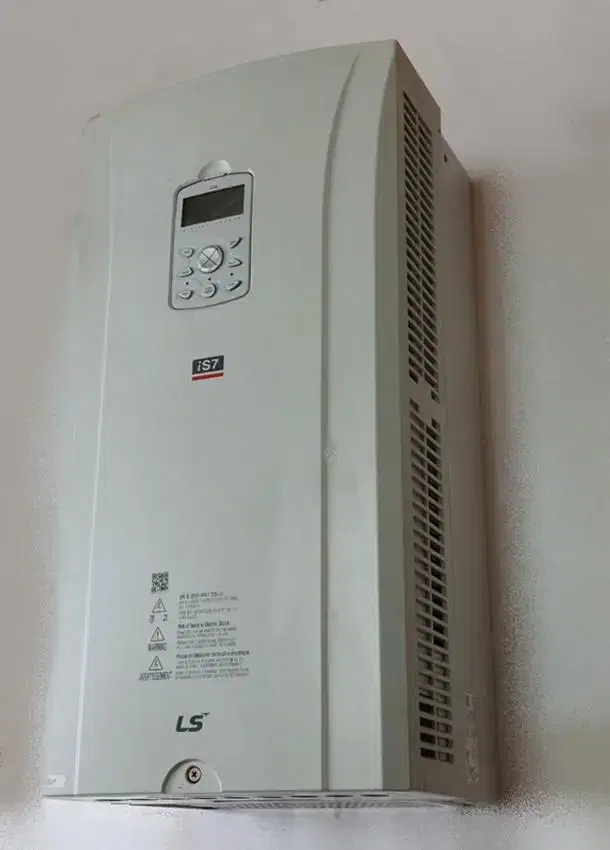 LS SV0300IS7-4SO 30KW 40마력 인버터 정상작동